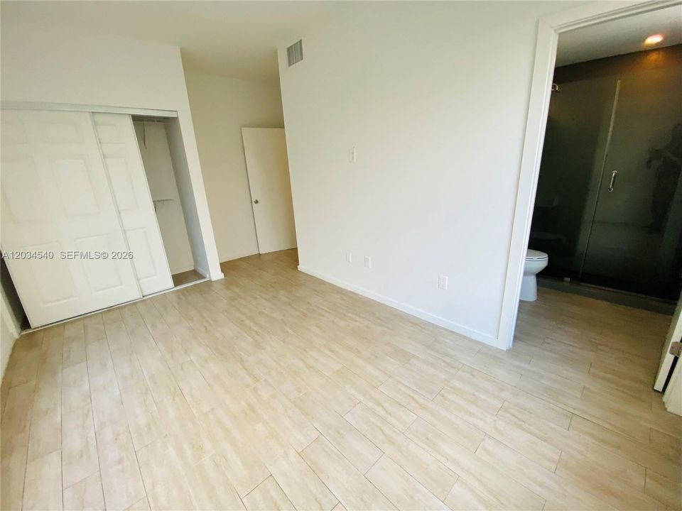 В аренду: $2,800 (2 спален, 2 ванн, 750 Квадратных фут)