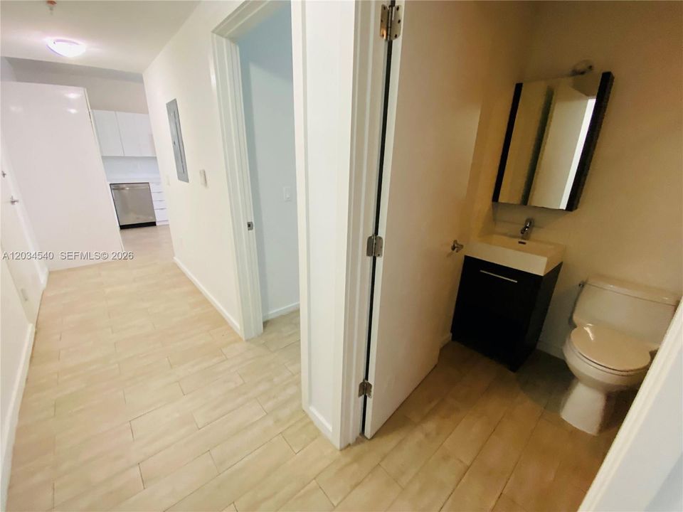 В аренду: $2,800 (2 спален, 2 ванн, 750 Квадратных фут)