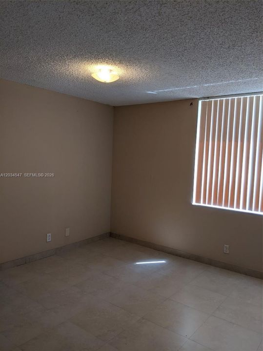 For Rent: $2,300 (3 beds, 2 baths, 1170 Square Feet)