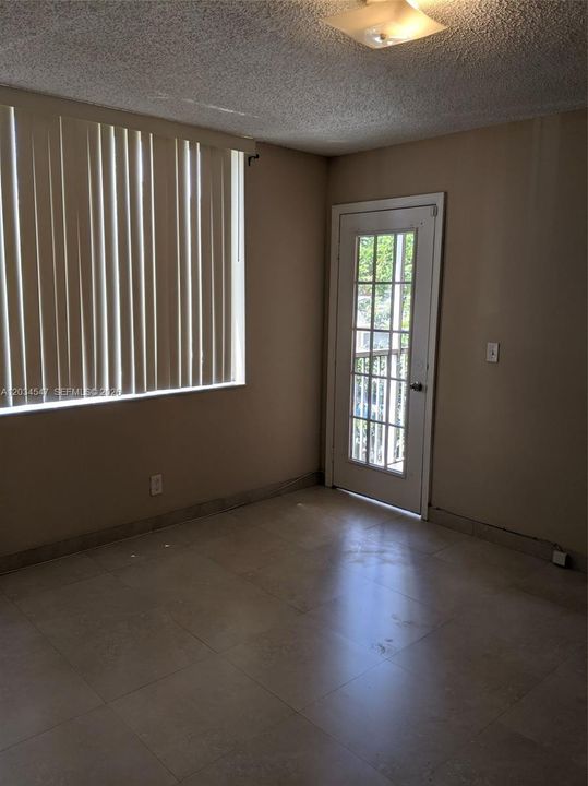 For Rent: $2,300 (3 beds, 2 baths, 1170 Square Feet)