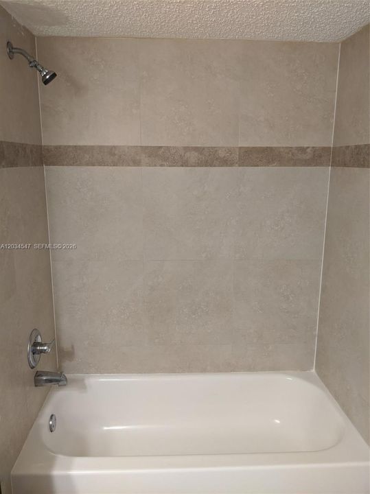 For Rent: $2,300 (3 beds, 2 baths, 1170 Square Feet)
