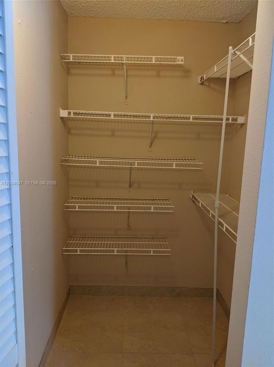 For Rent: $2,300 (3 beds, 2 baths, 1170 Square Feet)