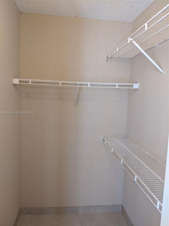 For Rent: $2,300 (3 beds, 2 baths, 1170 Square Feet)