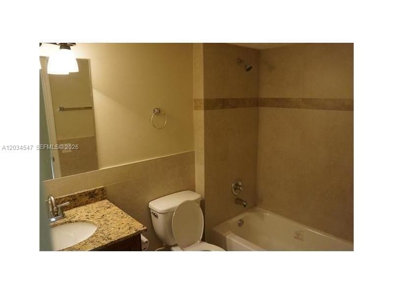 For Rent: $2,300 (3 beds, 2 baths, 1170 Square Feet)