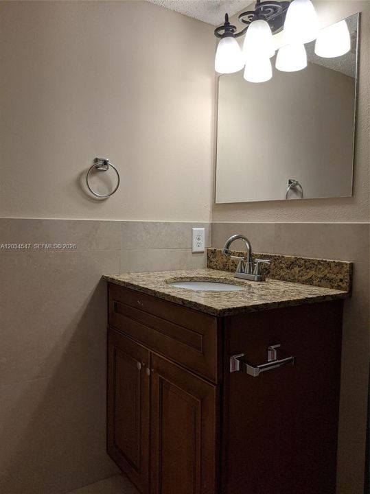 For Rent: $2,300 (3 beds, 2 baths, 1170 Square Feet)
