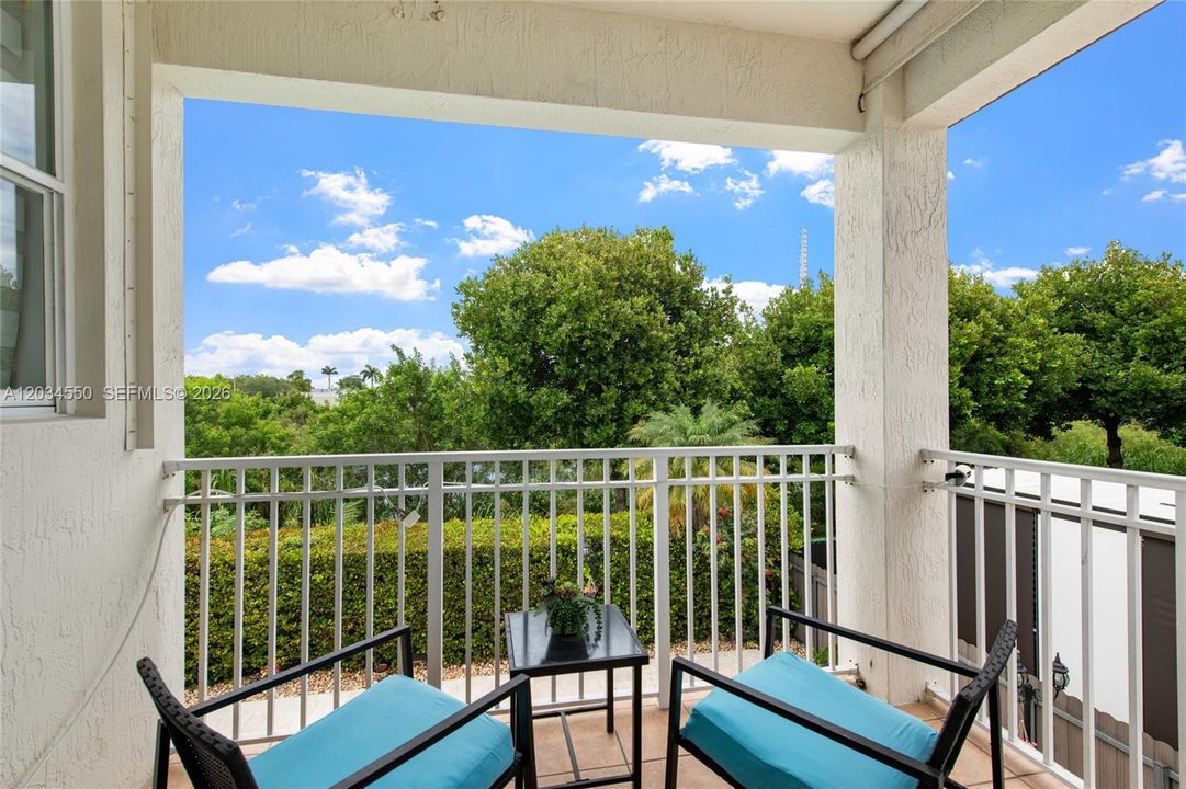 For Sale: $1,225,000 (4 beds, 3 baths, 2588 Square Feet)