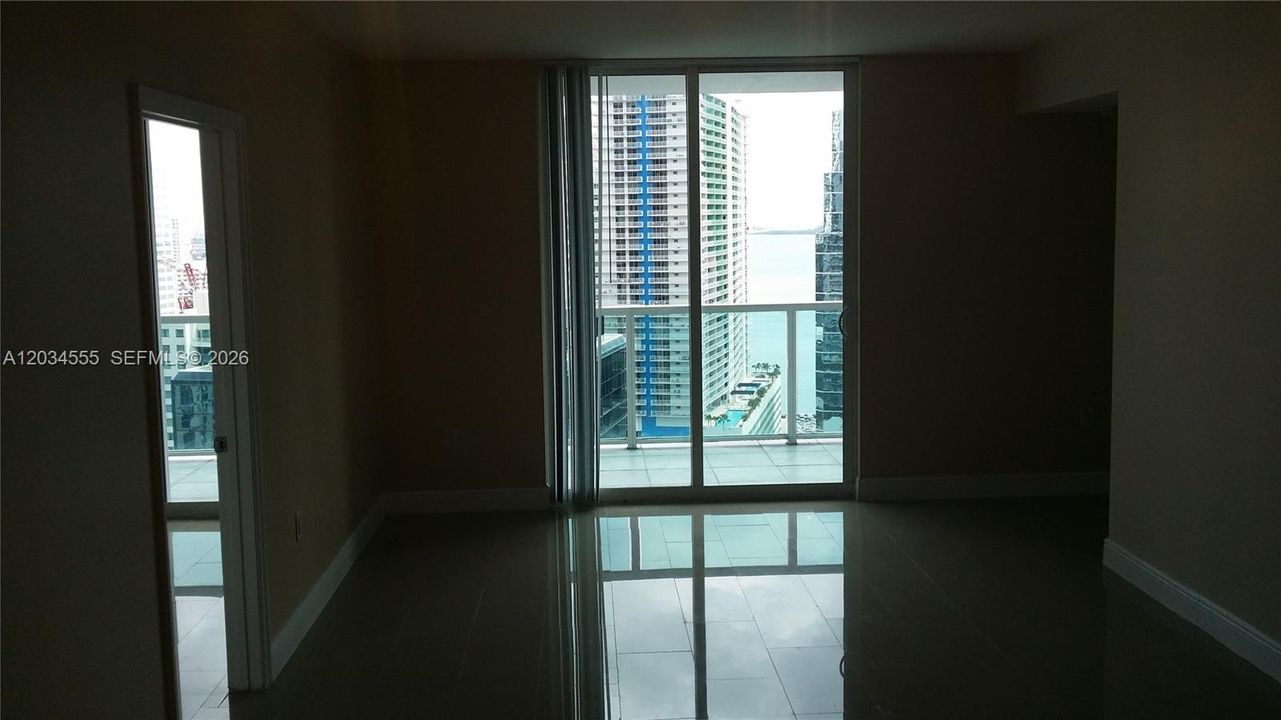 For Rent: $3,590 (2 beds, 2 baths, 1023 Square Feet)