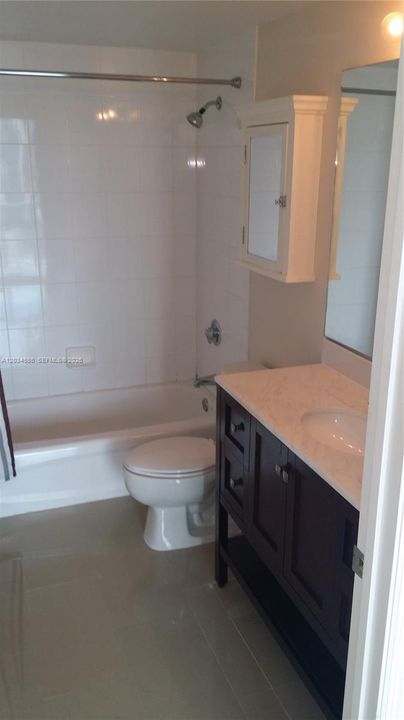 For Rent: $3,590 (2 beds, 2 baths, 1023 Square Feet)