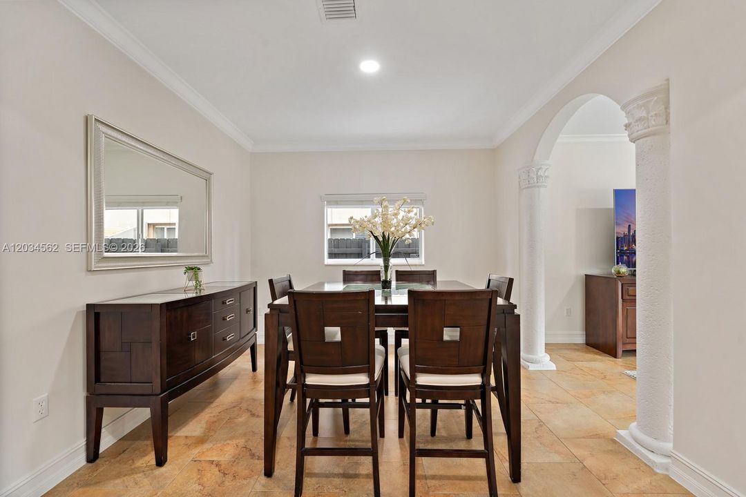 For Sale: $929,900 (4 beds, 2 baths, 2703 Square Feet)