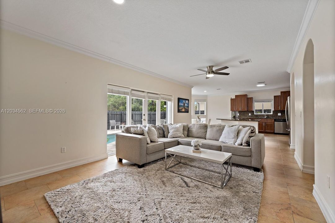 For Sale: $929,900 (4 beds, 2 baths, 2703 Square Feet)