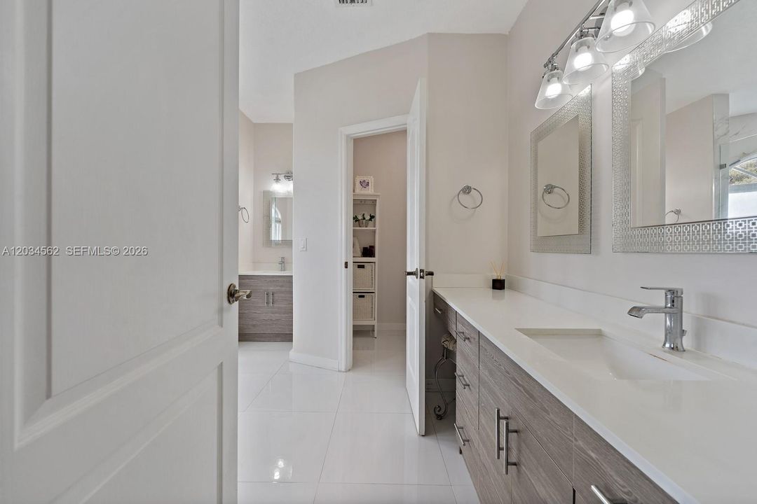 For Sale: $929,900 (4 beds, 2 baths, 2703 Square Feet)