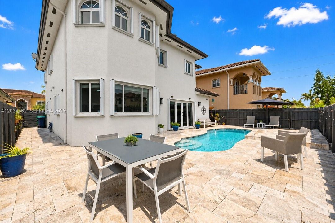 For Sale: $929,900 (4 beds, 2 baths, 2703 Square Feet)