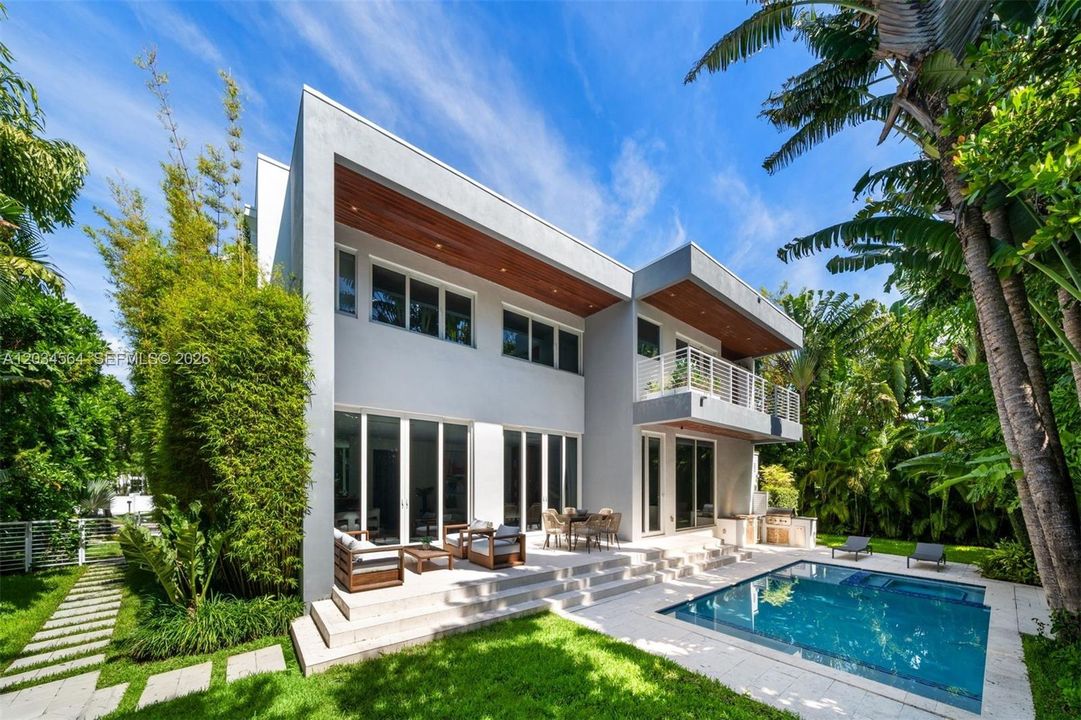 На продажу: $7,450,000 (7 спален, 7 ванн, 4565 Квадратных фут)