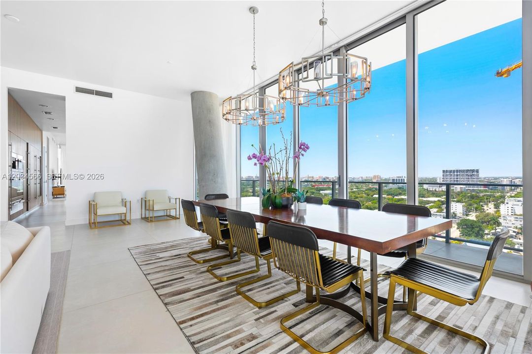 For Sale: $9,390,000 (6 beds, 6 baths, 5332 Square Feet)