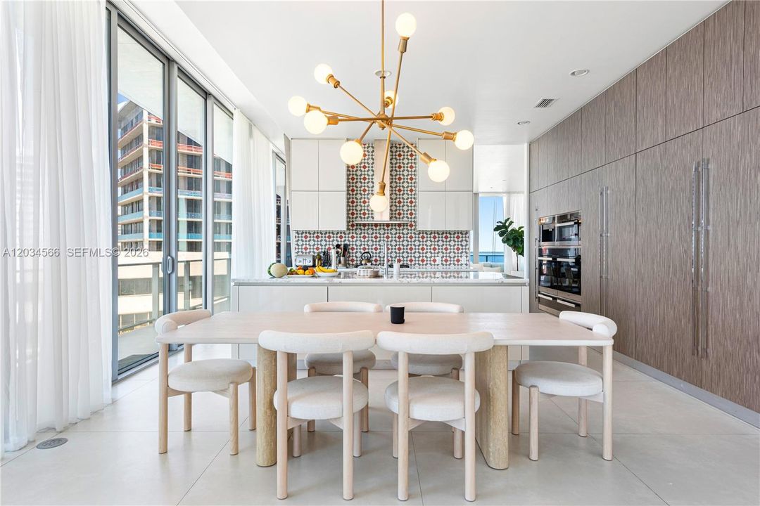 For Sale: $9,390,000 (6 beds, 6 baths, 5332 Square Feet)