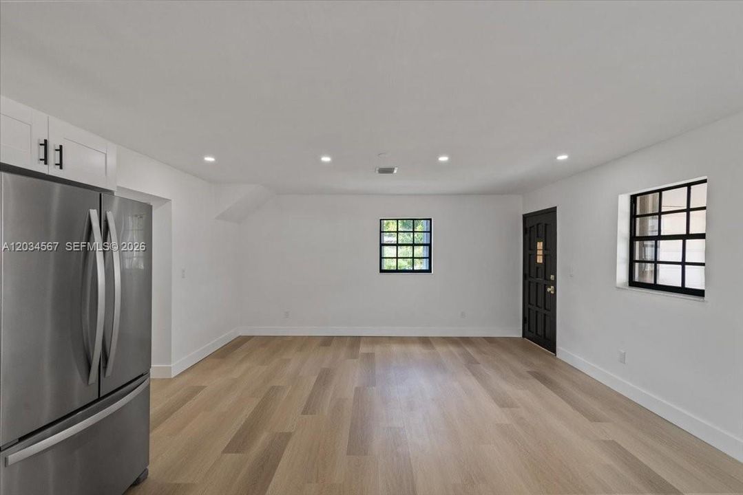 В аренду: $3,300 (4 спален, 2 ванн, 2551 Квадратных фут)