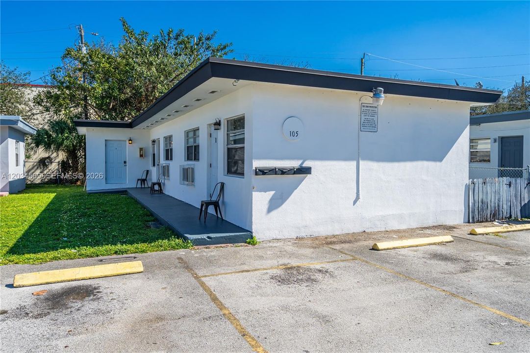 For Sale: $750,000 (0 beds, 0 baths, 1274 Square Feet)