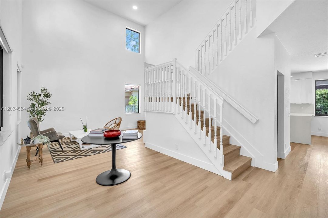 For Sale: $1,295,000 (4 beds, 2 baths, 2550 Square Feet)