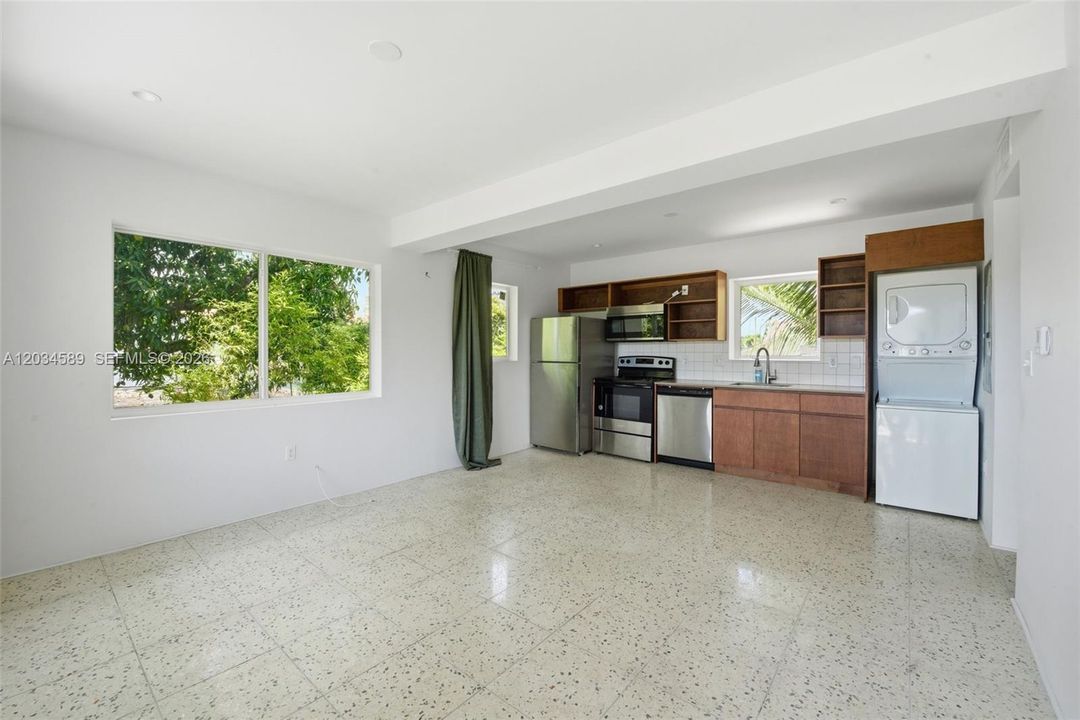 For Rent: $1,850 (1 beds, 1 baths, 505 Square Feet)