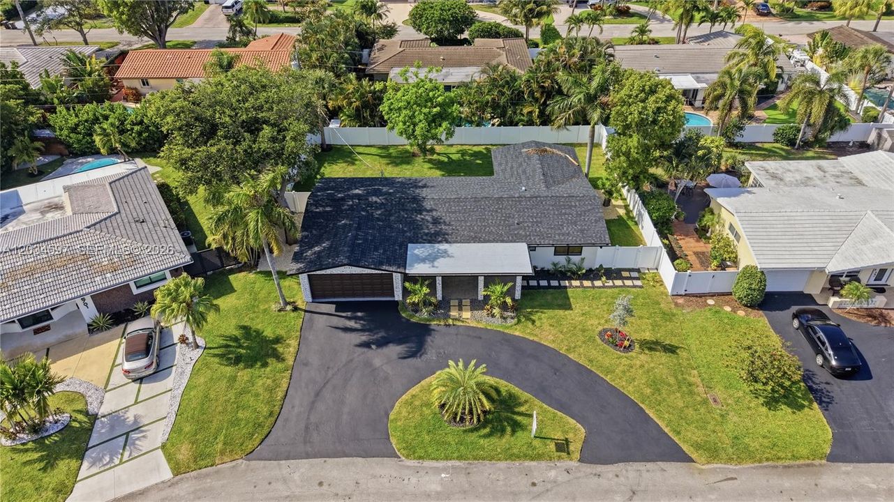 For Sale: $949,900 (3 beds, 2 baths, 1448 Square Feet)