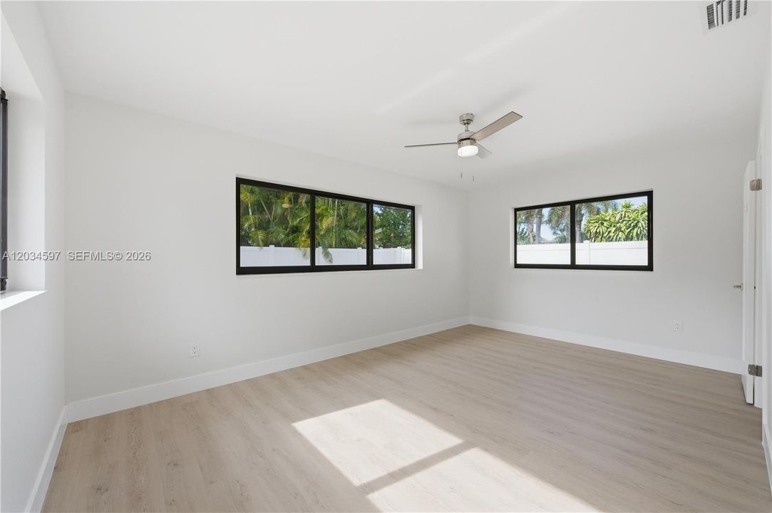 For Sale: $949,900 (3 beds, 2 baths, 1448 Square Feet)