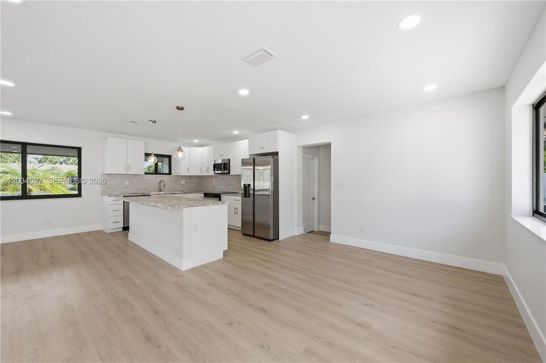 For Sale: $949,900 (3 beds, 2 baths, 1448 Square Feet)