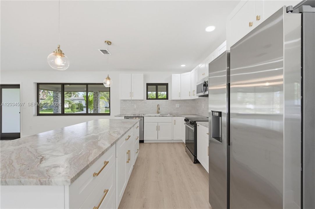For Sale: $949,900 (3 beds, 2 baths, 1448 Square Feet)