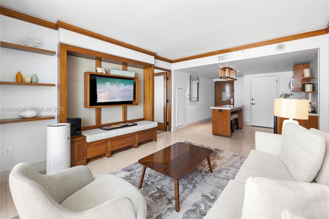 For Rent: $6,000 (1 beds, 1 baths, 662 Square Feet)