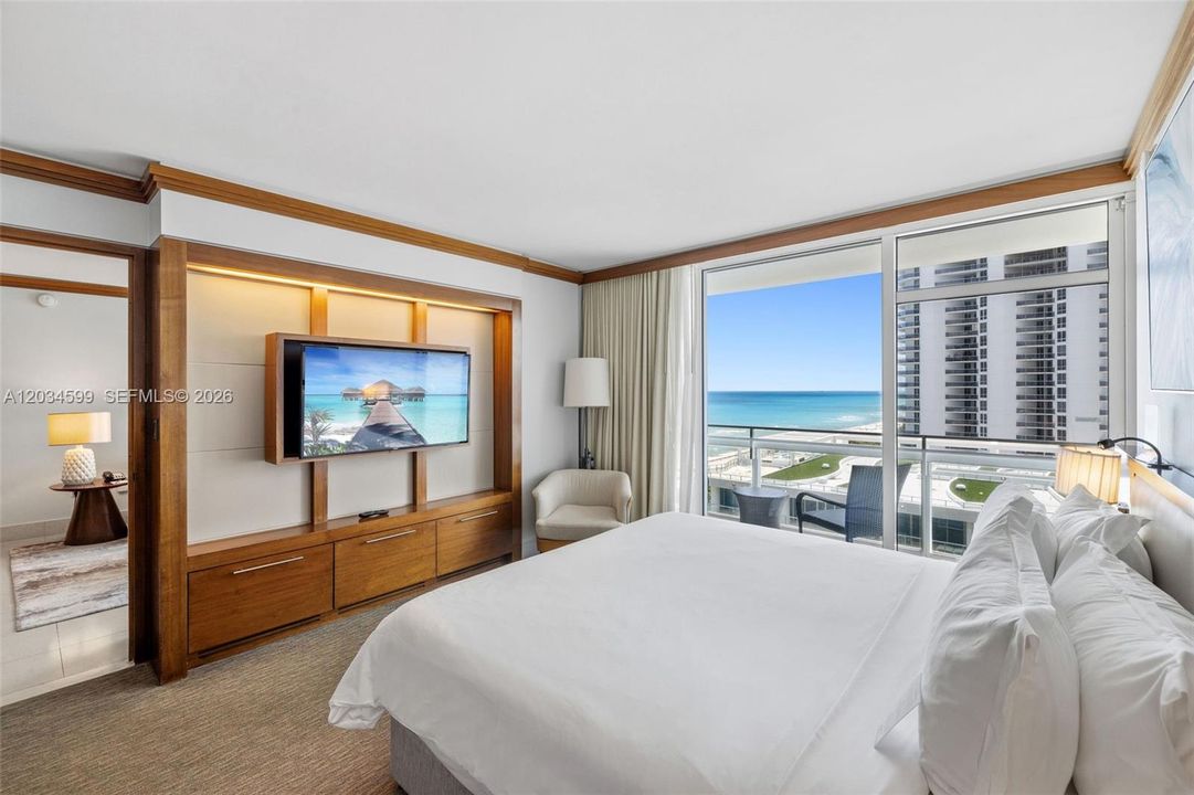 For Rent: $6,000 (1 beds, 1 baths, 662 Square Feet)