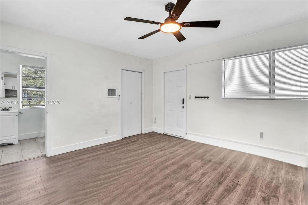 For Rent: $1,475 (0 beds, 1 baths, 500 Square Feet)