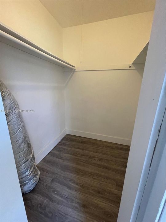 For Rent: $1,475 (0 beds, 1 baths, 500 Square Feet)