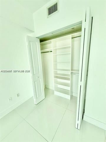 В аренду: $5,100 (2 спален, 3 ванн, 1553 Квадратных фут)