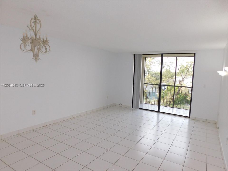 В аренду: $1,850 (1 спален, 1 ванн, 705 Квадратных фут)