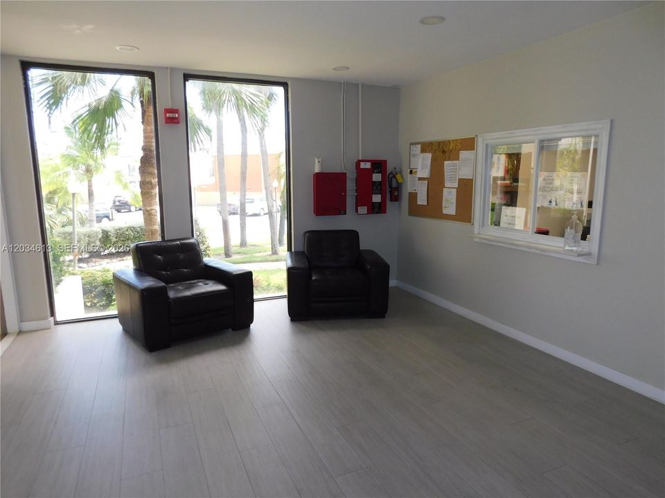 CKUBHOUSE & MANAGER'S OFFICE