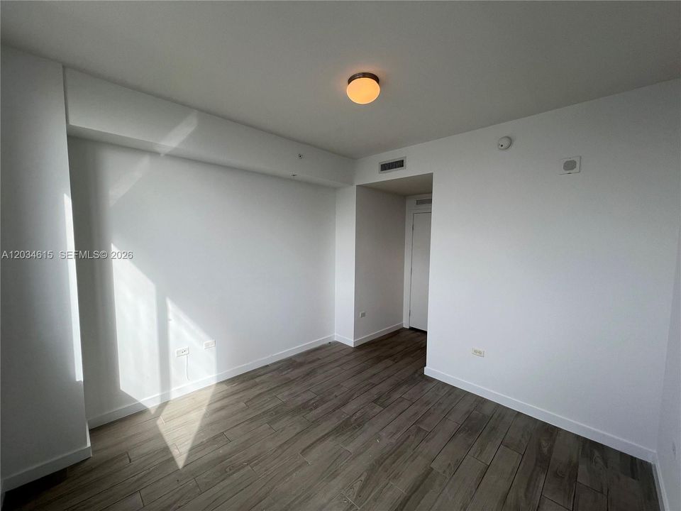 En Venta: $740,000 (2 camas, 2 baños, 1274 Pies cuadrados)