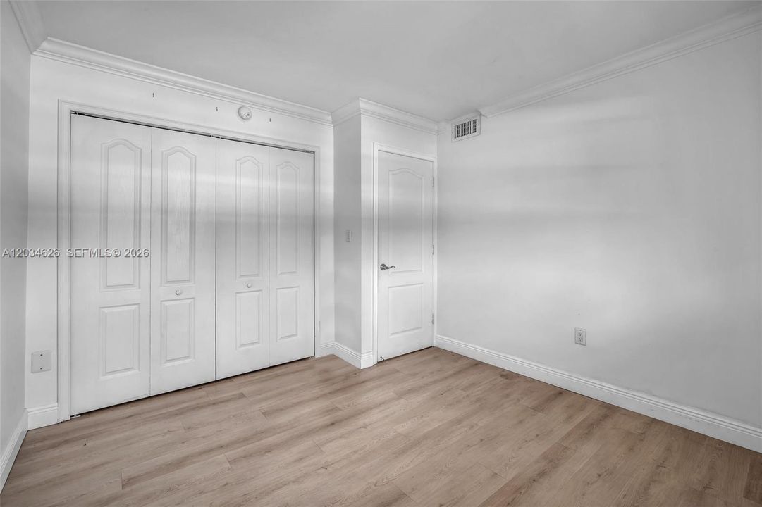 В аренду: $2,600 (2 спален, 2 ванн, 664 Квадратных фут)