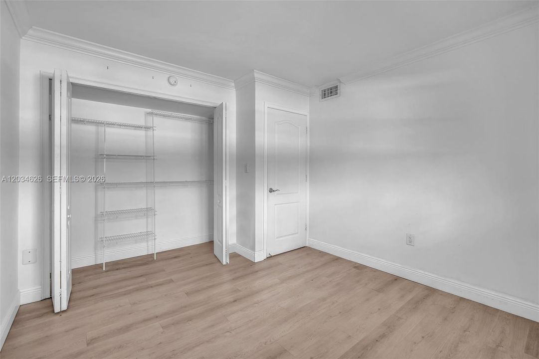 В аренду: $2,600 (2 спален, 2 ванн, 664 Квадратных фут)