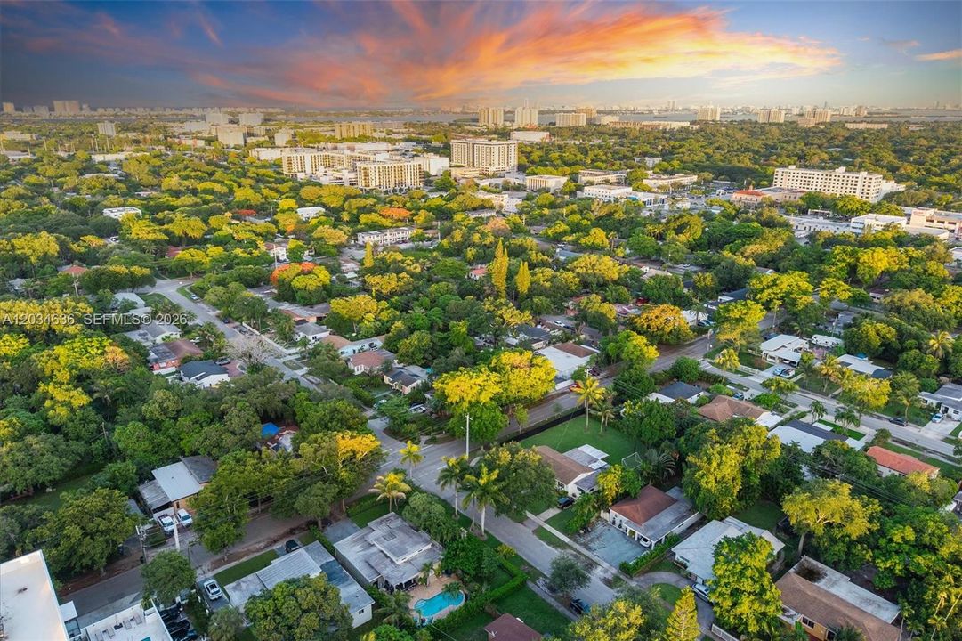 For Sale: $675,000 (3 beds, 1 baths, 1245 Square Feet)