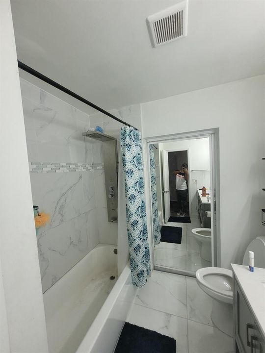 BATHROOM OF THE HOUSE 6641 EMERALD DR