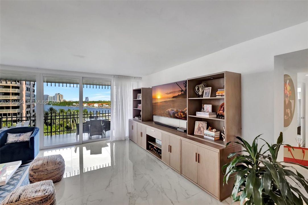 En Renta: $7,950 (2 camas, 2 baños, 1642 Pies cuadrados)