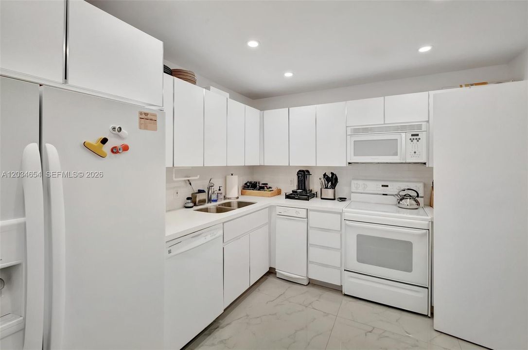 En Renta: $7,950 (2 camas, 2 baños, 1642 Pies cuadrados)