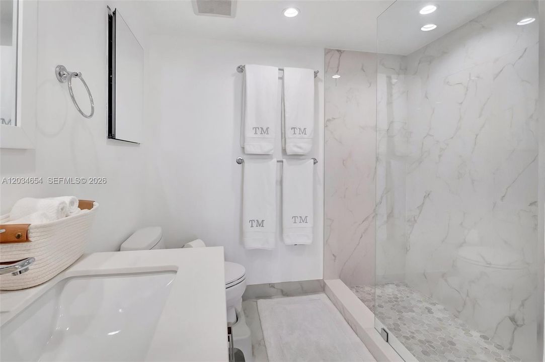 En Renta: $7,950 (2 camas, 2 baños, 1642 Pies cuadrados)