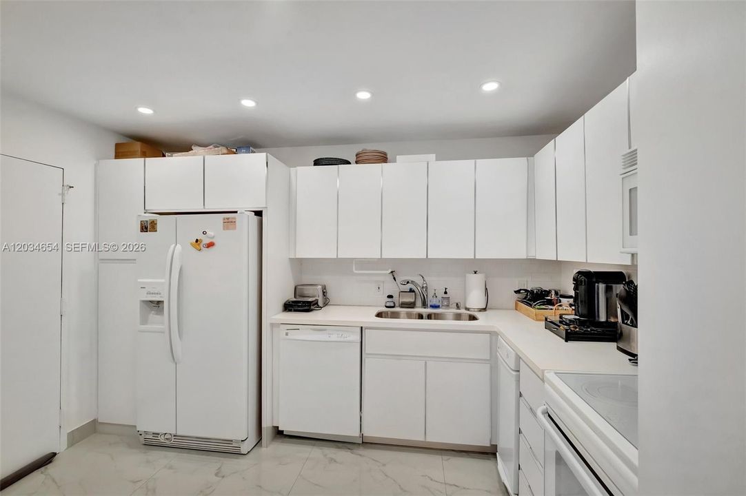 En Renta: $7,950 (2 camas, 2 baños, 1642 Pies cuadrados)