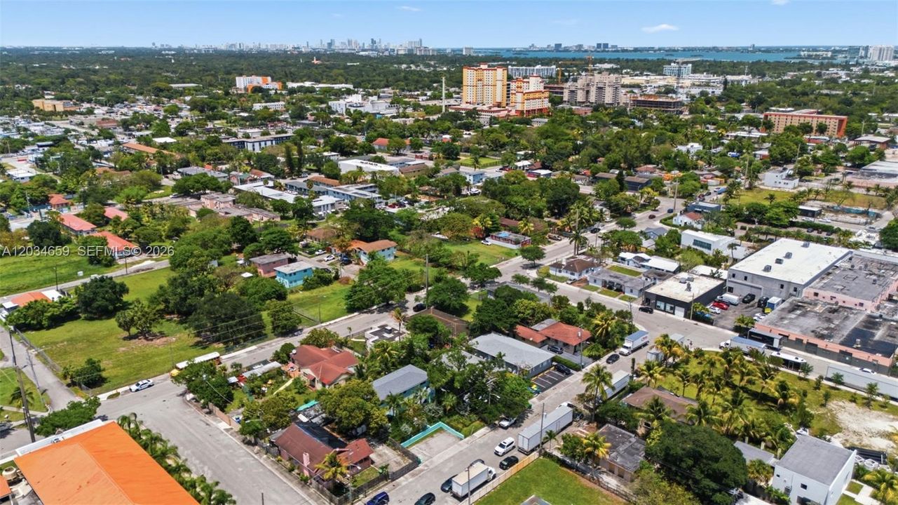 For Rent: $1,900 (1 beds, 1 baths, 542 Square Feet)