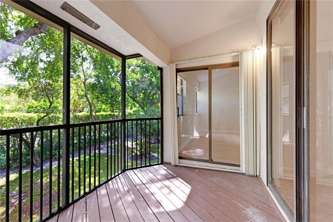 For Rent: $2,700 (2 beds, 2 baths, 1257 Square Feet)