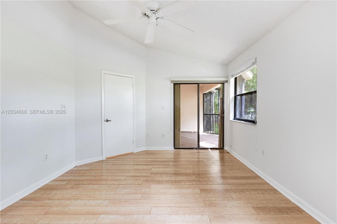 For Rent: $2,700 (2 beds, 2 baths, 1257 Square Feet)