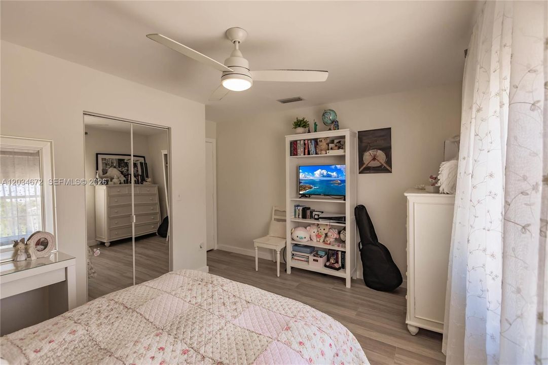 For Sale: $850,000 (4 beds, 2 baths, 2078 Square Feet)