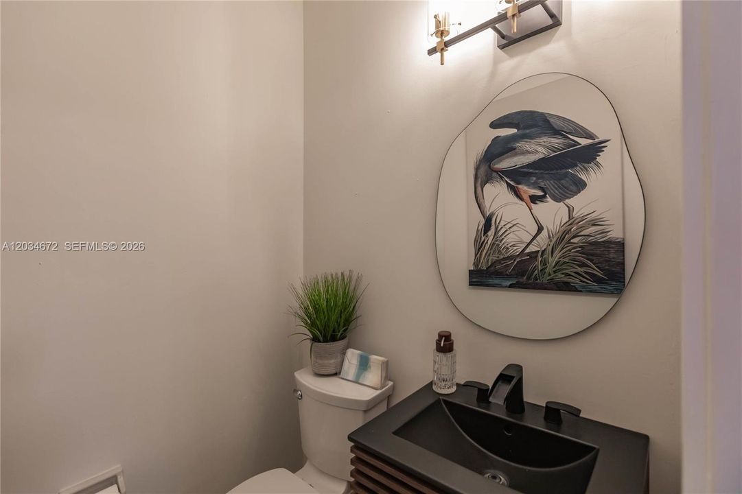 For Sale: $850,000 (4 beds, 2 baths, 2078 Square Feet)