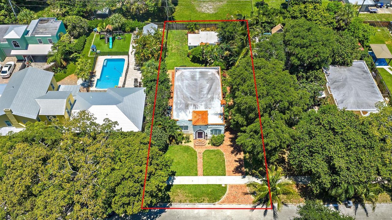 315 Hawthorne Dr-26
