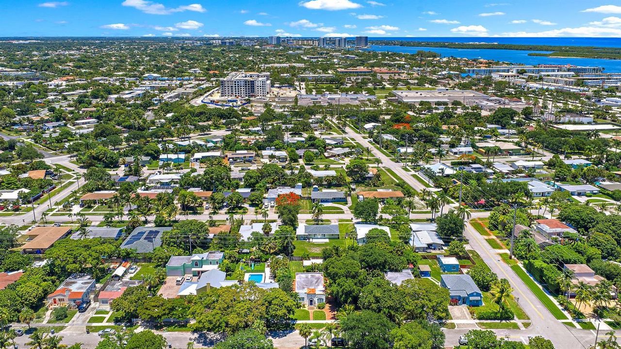 315 Hawthorne Dr-29